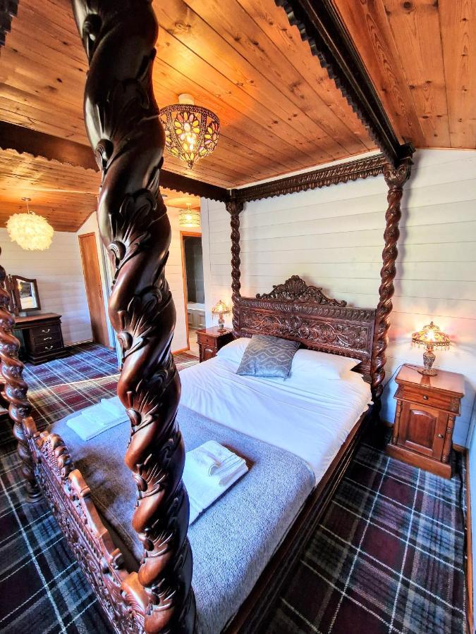 Magpie 2 Hot Tub Huntersmoon-Warminster-Longleat-Wiltshire Villa ภายนอก รูปภาพ